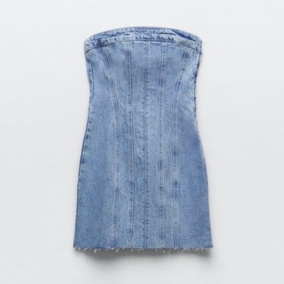 ❌SOLD❌ ZARA - Strapless Bandeau Denim Mini Dress - Picture 3 of 4